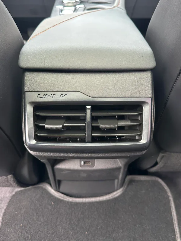 Changan UNI-V 2022 1.5T Premium Trim interior photo 14 Changan UNI-V 2022 1.5T Premium Trim interior photo 14