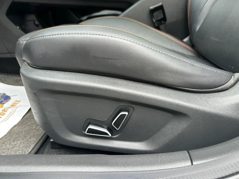Changan UNI-V 2022 1.5T Premium Trim interior photo 17 Changan UNI-V 2022 1.5T Premium Trim interior photo 17