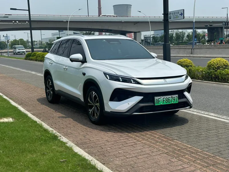 BYD Song Pro 2025 The second generation of intelligent driving version DM-i 115KM Transcendent exterior photo 3 BYD Song Pro 2025 The second generation of intelligent driving version DM-i 115KM Transcendent exterior photo 3