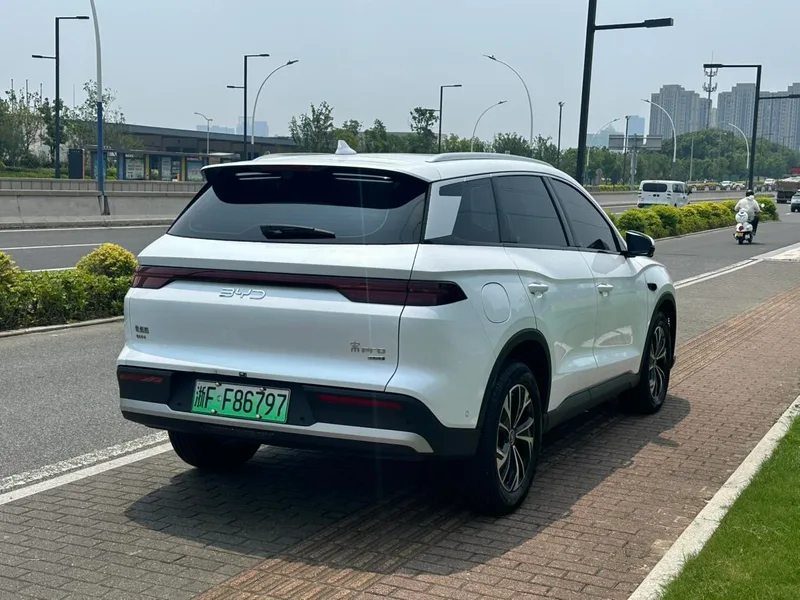 BYD Song Pro 2025 The second generation of intelligent driving version DM-i 115KM Transcendent exterior photo 4 BYD Song Pro 2025 The second generation of intelligent driving version DM-i 115KM Transcendent exterior photo 4