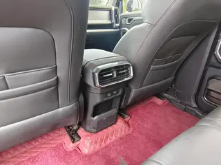 Jetour T2 2023 1.5TD Dos tracciones Discover PRO interior foto 16 Jetour T2 2023 1.5TD Dos tracciones Discover PRO interior foto 16