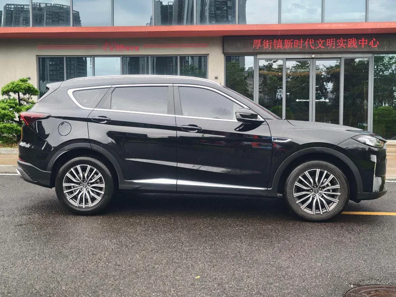 Jetour X70 PLUS 2023 Self-improvement version 1.5T CVT Self-improvement MAX 7 seat exterior photo 5 Jetour X70 PLUS 2023 Self-improvement version 1.5T CVT Self-improvement MAX 7 seat exterior photo 5