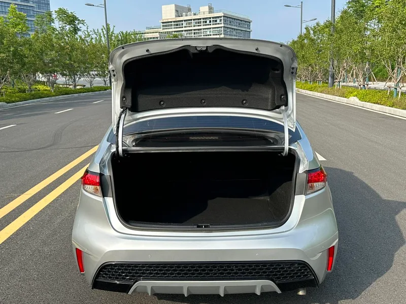 Toyota Levin 2022 185T CVT Versión deportiva interior foto 14 Toyota Levin 2022 185T CVT Versión deportiva interior foto 14