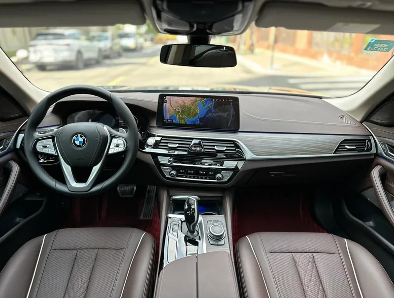 BMW 5 Series 2022 Second change 530Li Leading Type Luxury Set exterior photo 9