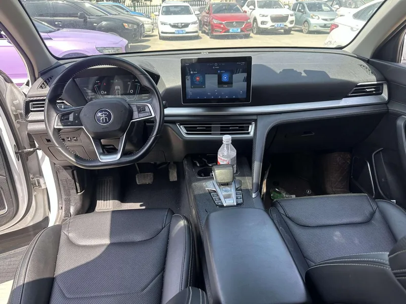 BYD Song Pro 2019 1.5T Tipo de lujo automático interior foto 9 BYD Song Pro 2019 1.5T Tipo de lujo automático interior foto 9