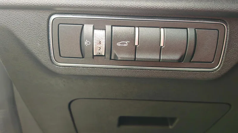 Jetour X70 PLUS 2021 1.6T DCT La terre 7 Siège extérieur photo 10