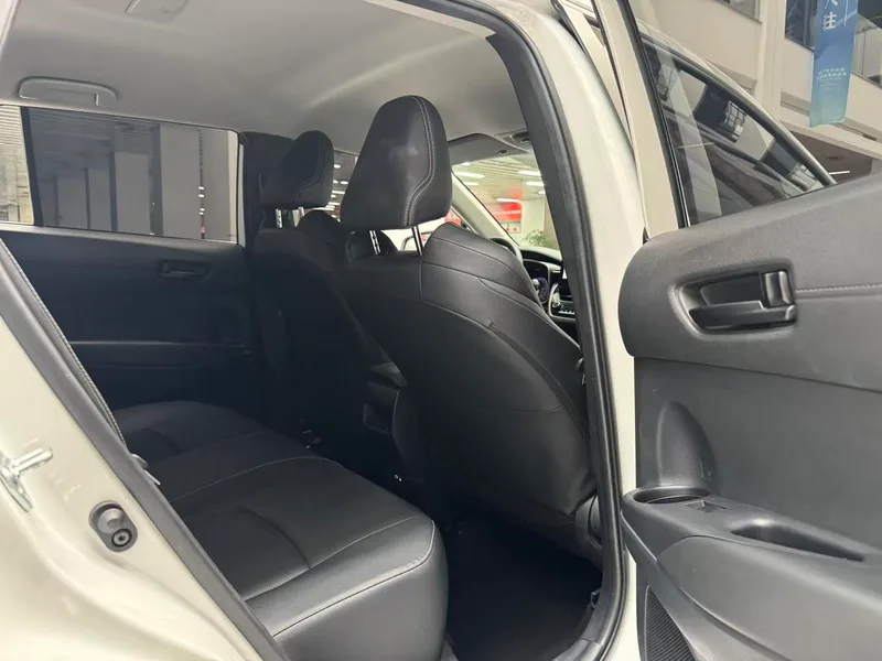 Toyota Frontlander 2024 2.0L CVT Version d'élite intérieur photo 17 Toyota Frontlander 2024 2.0L CVT Version d'élite intérieur photo 17