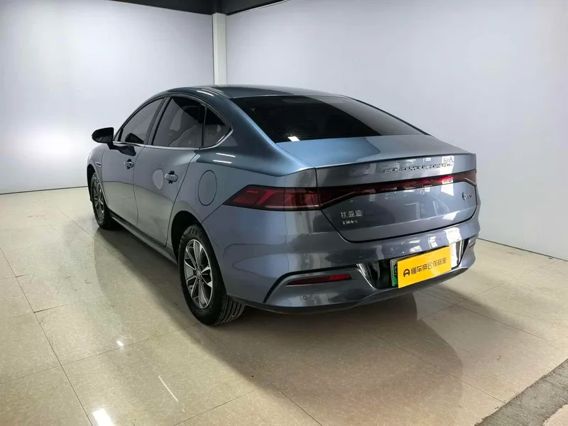 BYD Qin PLUS 2024 Glory Edition DM-i 55KM Leading Type exterior photo 6 BYD Qin PLUS 2024 Glory Edition DM-i 55KM Leading Type exterior photo 6