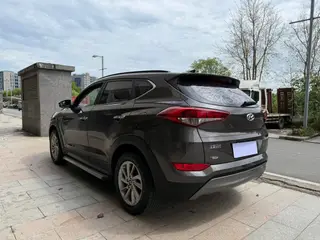 Hyundai Tucson 2015 1.6T Doble embrague, tracción delantera, versión inteligente exterior foto 6 Hyundai Tucson 2015 1.6T Doble embrague, tracción delantera, versión inteligente exterior foto 6