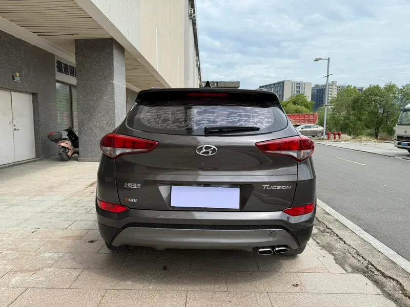 Hyundai Tucson 2015 1.6T Doble embrague, tracción delantera, versión inteligente exterior foto 7 Hyundai Tucson 2015 1.6T Doble embrague, tracción delantera, versión inteligente exterior foto 7