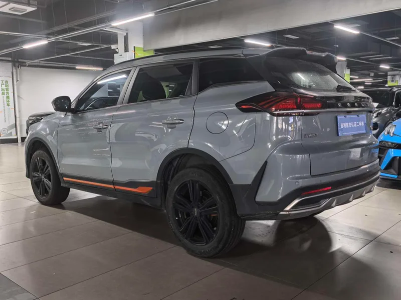 Geely Boyue 2022 Boyue X 1.8TD DCT Tipo Zhizun exterior foto 7 Geely Boyue 2022 Boyue X 1.8TD DCT Tipo Zhizun exterior foto 7