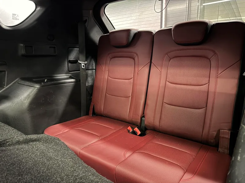 Jetour X70 PLUS 2021 Restyling 1.6T DCT sky 7 seat interior photo 10 Jetour X70 PLUS 2021 Restyling 1.6T DCT sky 7 seat interior photo 10