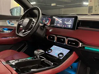Jetour X70 PLUS 2021 Restyling 1.6T DCT sky 7 seat interior photo 11 Jetour X70 PLUS 2021 Restyling 1.6T DCT sky 7 seat interior photo 11