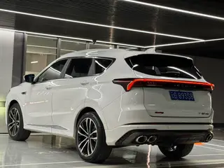 Jetour X70 PLUS 2021 Restyling 1.6T DCT sky 7 seat interior photo 14 Jetour X70 PLUS 2021 Restyling 1.6T DCT sky 7 seat interior photo 14