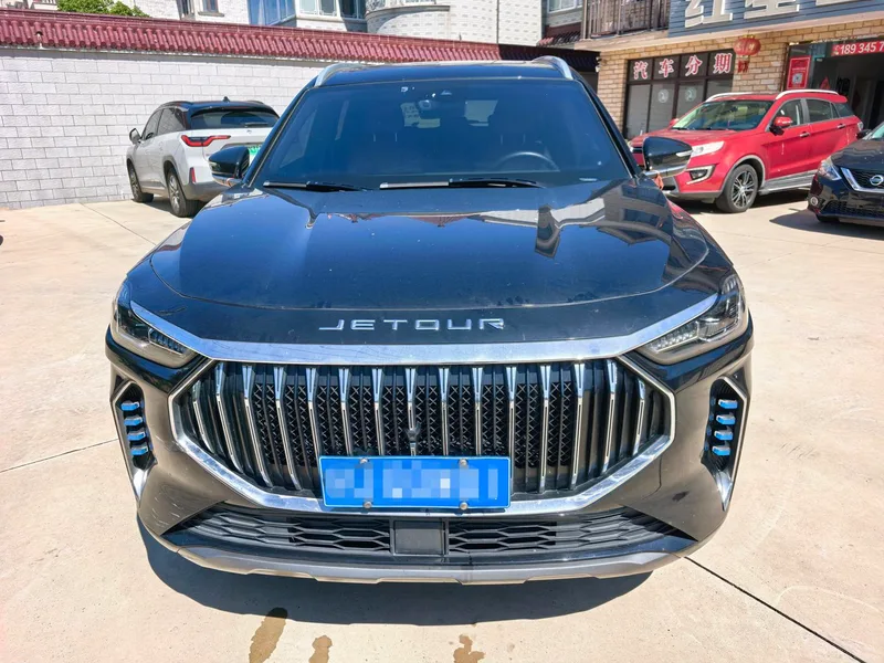 Jetour X70 PLUS 2023 1.6T DCT Сильный PLUS 7 Кресло экстерьер фото 2 Jetour X70 PLUS 2023 1.6T DCT Сильный PLUS 7 Кресло экстерьер фото 2