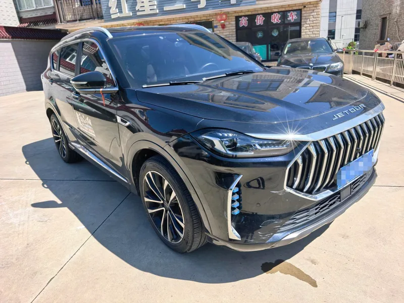 Jetour X70 PLUS 2023 1.6T DCT Сильный PLUS 7 Кресло экстерьер фото 3 Jetour X70 PLUS 2023 1.6T DCT Сильный PLUS 7 Кресло экстерьер фото 3