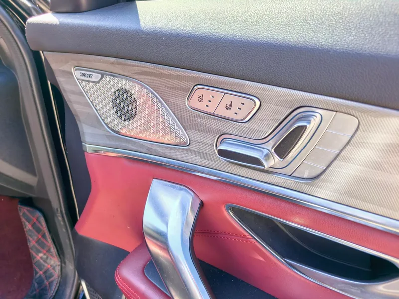 Jetour X70 PLUS 2023 1.6T DCT Сильный PLUS 7 Кресло интерьер фото 9 Jetour X70 PLUS 2023 1.6T DCT Сильный PLUS 7 Кресло интерьер фото 9
