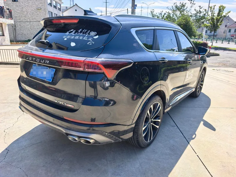 Jetour X70 PLUS 2023 1.6T DCT Сильный PLUS 7 Кресло интерьер фото 10 Jetour X70 PLUS 2023 1.6T DCT Сильный PLUS 7 Кресло интерьер фото 10