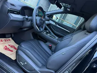 Geely Preface 2026 1.5T Oriente Yao Edición Kunlun interior foto 7 Geely Preface 2026 1.5T Oriente Yao Edición Kunlun interior foto 7