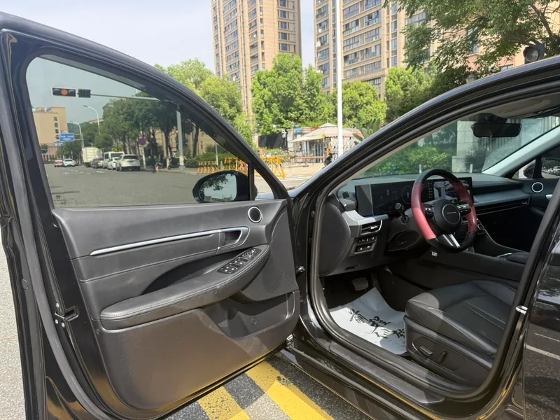 Hyundai Sonata 2024 1.5T Pro экстерьер фото 9 Hyundai Sonata 2024 1.5T Pro экстерьер фото 9