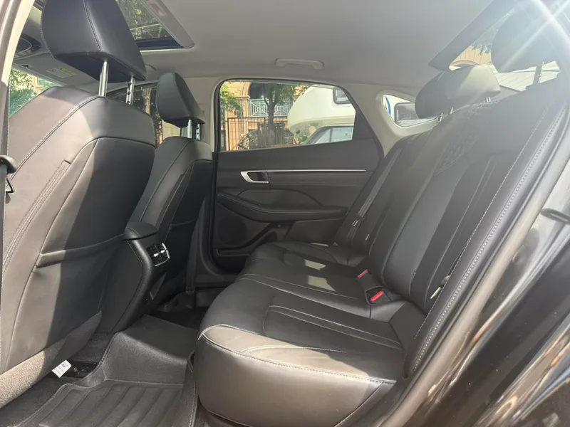 Hyundai Sonata 2024 1.5T Pro интерьер фото 12 Hyundai Sonata 2024 1.5T Pro интерьер фото 12