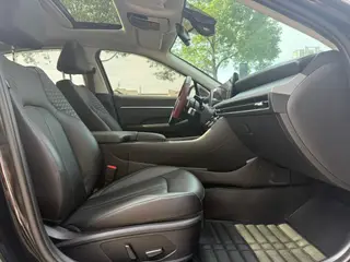 Hyundai Sonata 2024 1.5T Pro интерьер фото 17 Hyundai Sonata 2024 1.5T Pro интерьер фото 17