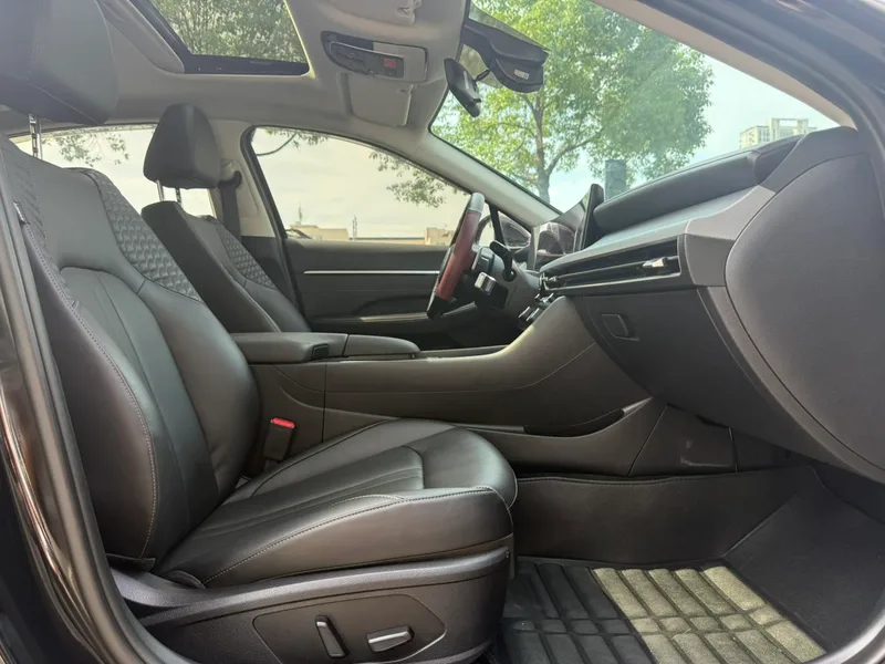 Hyundai Sonata 2024 1.5T Pro интерьер фото 17 Hyundai Sonata 2024 1.5T Pro интерьер фото 17
