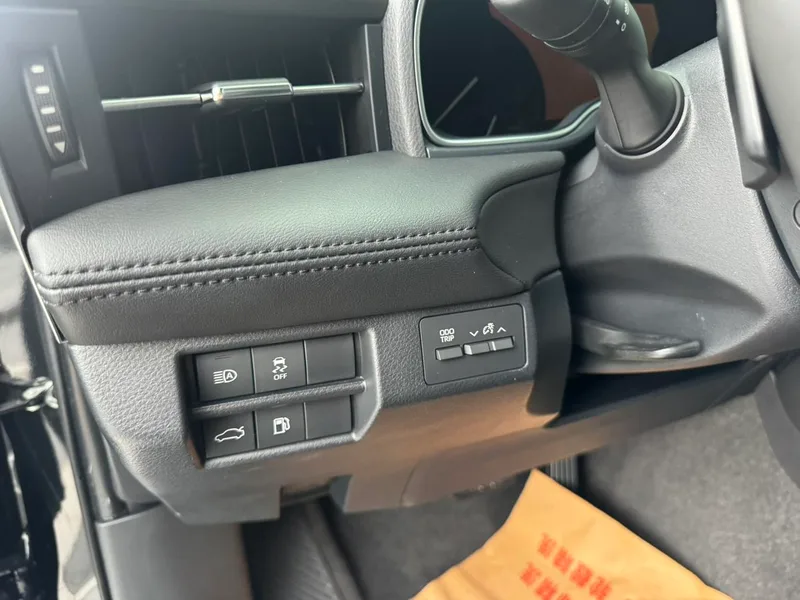 Toyota Avalon 2022 2.5L Version de luxe intérieur photo 12