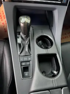 Toyota Avalon 2022 2.5L Version de luxe intérieur photo 13