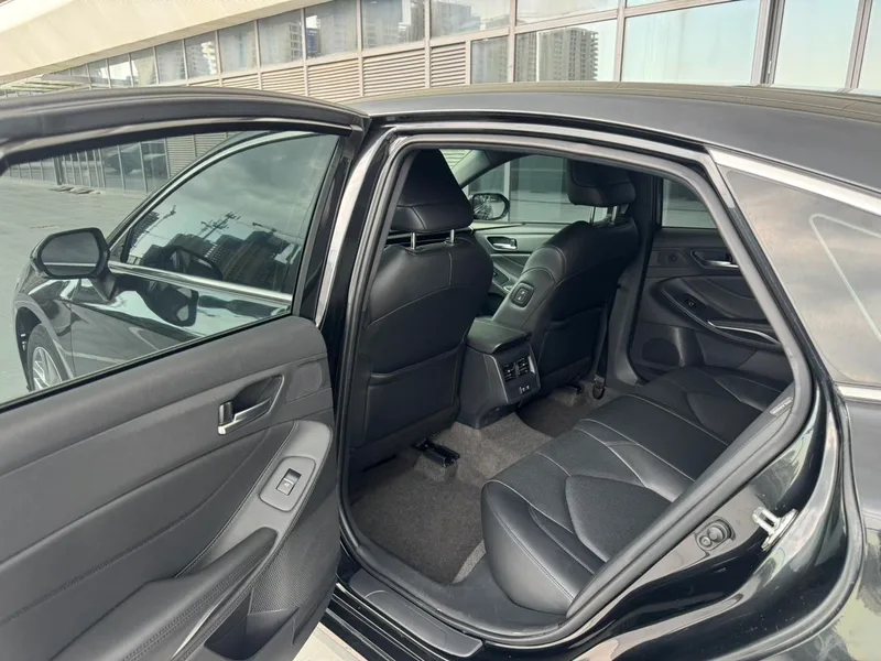 Toyota Avalon 2022 2.5L Version de luxe intérieur photo 17