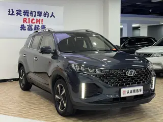 Hyundai ix35 2021 2.0L Automatic two-wheel drive leading version GLS exterior photo 4 Hyundai ix35 2021 2.0L Automatic two-wheel drive leading version GLS exterior photo 4