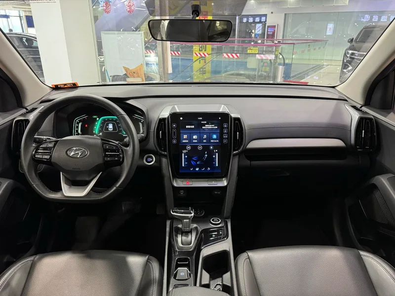 Hyundai ix35 2021 2.0L Automatic two-wheel drive leading version GLS interior photo 11 Hyundai ix35 2021 2.0L Automatic two-wheel drive leading version GLS interior photo 11