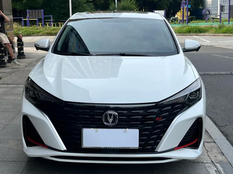 Changan Eado 2024 PLUS 1.4T DCT High-energy version exterior photo 2 Changan Eado 2024 PLUS 1.4T DCT High-energy version exterior photo 2