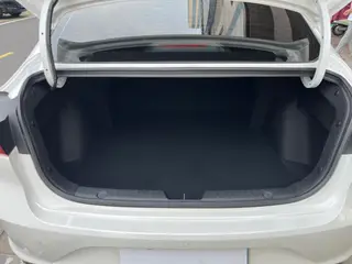 Changan Eado 2024 PLUS 1.4T DCT High-energy version interior photo 11 Changan Eado 2024 PLUS 1.4T DCT High-energy version interior photo 11