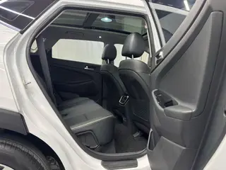 Hyundai Tucson 2020 280TGDi Version mode à deux roues motrices à double embrayage Pays V intérieur photo 12