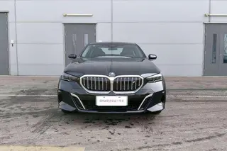 BMW i5 2024 eDrive35L M Sports suit exterior photo 3 BMW i5 2024 eDrive35L M Sports suit exterior photo 3
