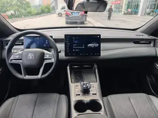 BYD Qin PLUS 2025 Smart Driving Version 510KM Leading Type interior photo 15 BYD Qin PLUS 2025 Smart Driving Version 510KM Leading Type interior photo 15