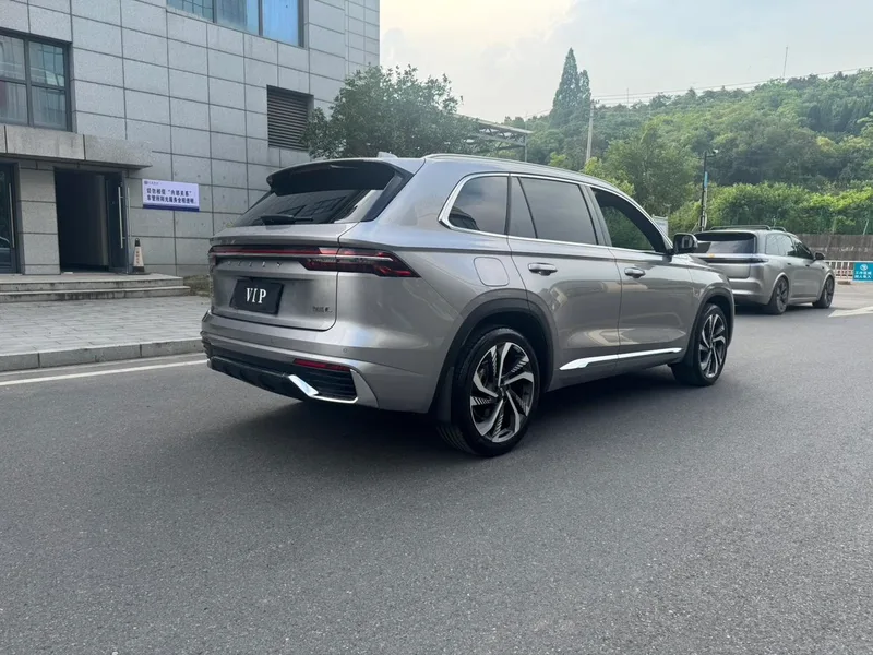 Geely Monjaro 2024 2.0TD High-power automatic two-wheel drive skyline version exterior photo 5 Geely Monjaro 2024 2.0TD High-power automatic two-wheel drive skyline version exterior photo 5