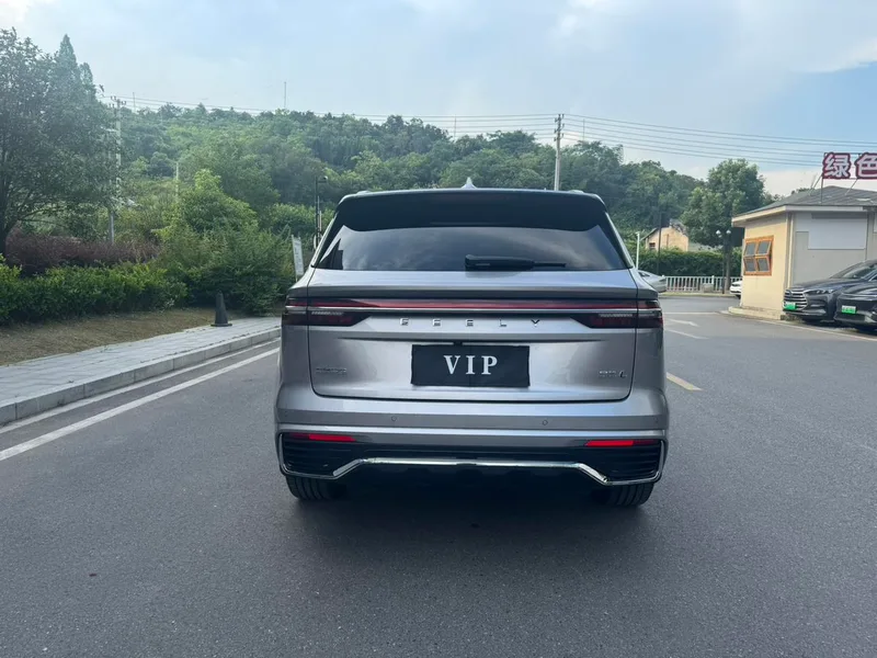 Geely Monjaro 2024 2.0TD High-power automatic two-wheel drive skyline version exterior photo 7 Geely Monjaro 2024 2.0TD High-power automatic two-wheel drive skyline version exterior photo 7