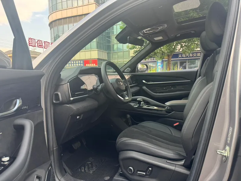 Geely Monjaro 2024 2.0TD High-power automatic two-wheel drive skyline version exterior photo 10 Geely Monjaro 2024 2.0TD High-power automatic two-wheel drive skyline version exterior photo 10