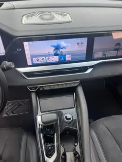 Geely Monjaro 2024 2.0TD High-power automatic two-wheel drive skyline version interior photo 12 Geely Monjaro 2024 2.0TD High-power automatic two-wheel drive skyline version interior photo 12