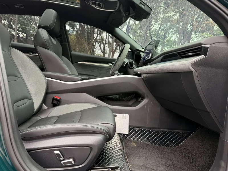 Geely Preface 2023 2.0T Only this turquoise version interior photo 15 Geely Preface 2023 2.0T Only this turquoise version interior photo 15