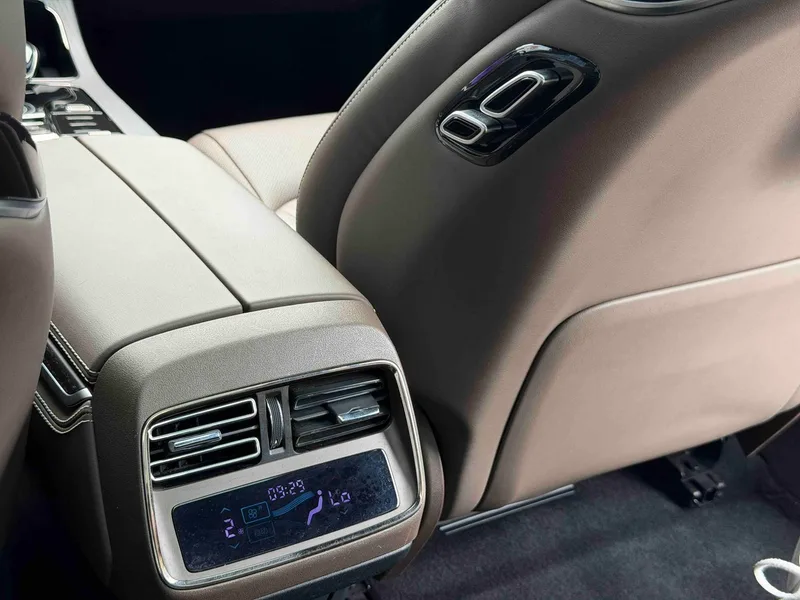 BYD han 2020 Long Endurance Edition Premium Model interior photo 15 BYD han 2020 Long Endurance Edition Premium Model interior photo 15
