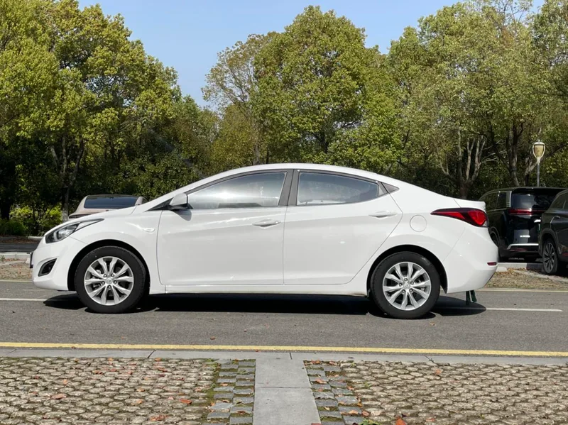 Hyundai Elantra Langdong 2016 1.6L Tipo inteligente automático exterior foto 4