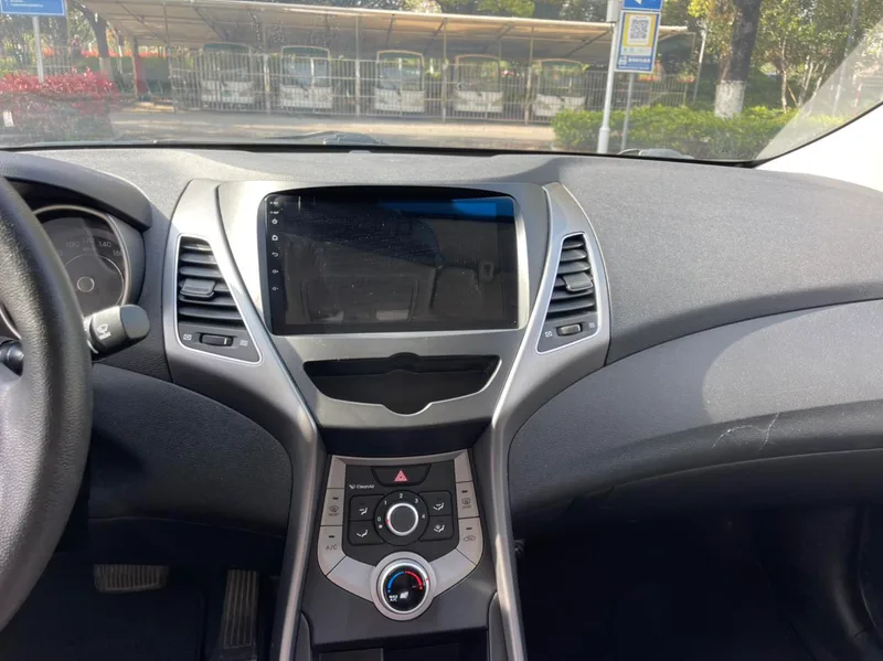 Hyundai Elantra Langdong 2016 1.6L Tipo inteligente automático interior foto 16
