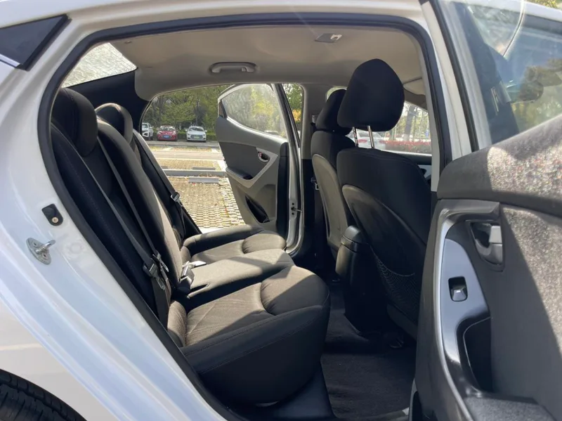 Hyundai Elantra Langdong 2016 1.6L Tipo inteligente automático interior foto 19