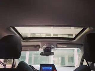 Toyota C-HR 2021 2.0L Comfort Edition interior photo 14 Toyota C-HR 2021 2.0L Comfort Edition interior photo 14