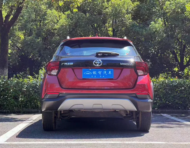 Toyota Yaris L 2022 Chispeante X 1.5L CVT De lujo PLUS Edición exterior foto 6 Toyota Yaris L 2022 Chispeante X 1.5L CVT De lujo PLUS Edición exterior foto 6