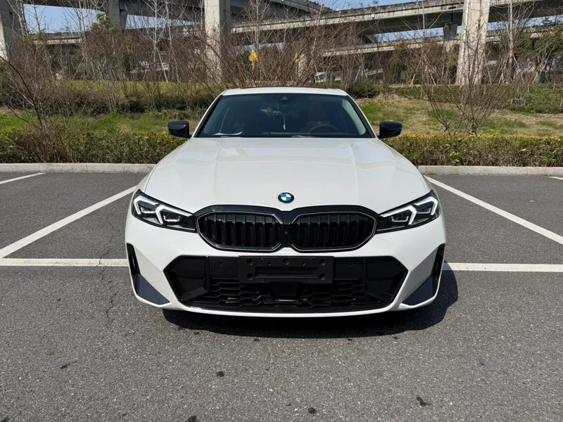 BMW 3 Series 2025 330Li M Sports Night Suit exterior photo 2