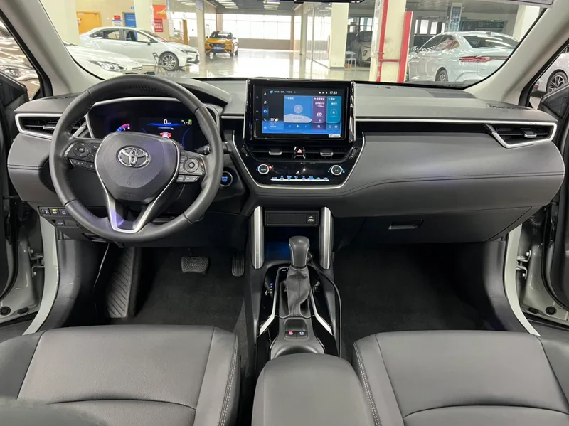 Toyota Corolla Cross 2023 2.0L CVT Version flagship extérieur photo 6 Toyota Corolla Cross 2023 2.0L CVT Version flagship extérieur photo 6